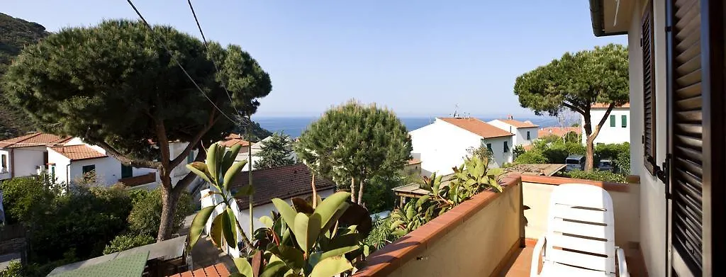 Hotel Corallo Marciana  3*, Pomonte