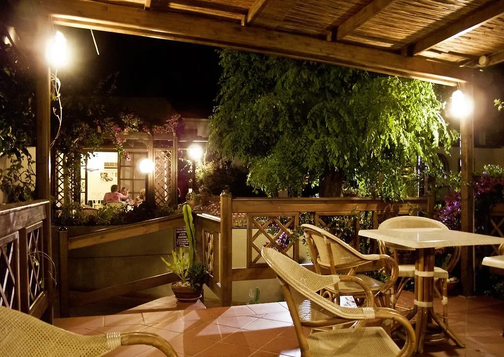 Hotel Corallo Pomonte Italie