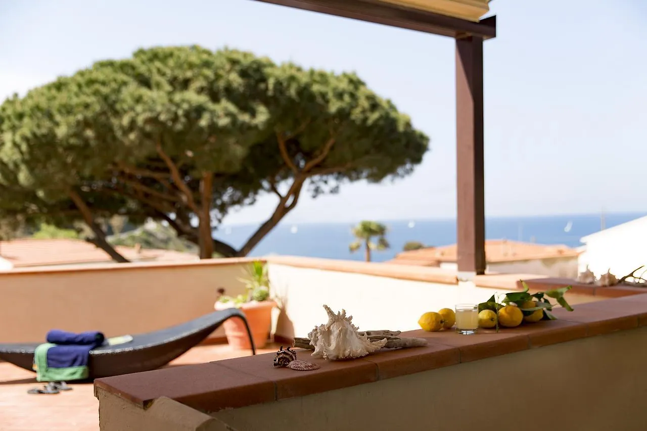 Hotel Corallo Marciana  3*, Pomonte